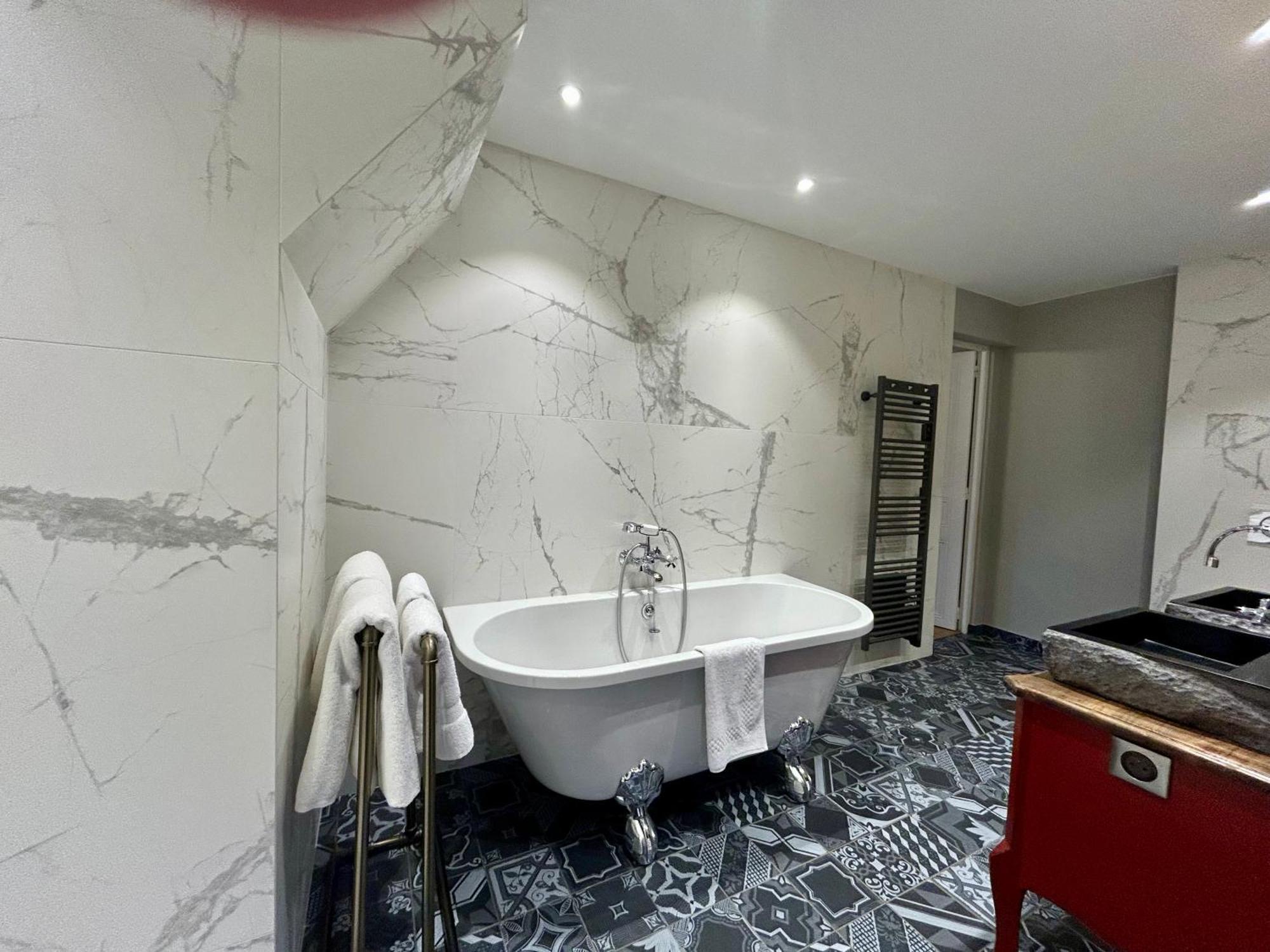 Chateau De La Rive - Suite Prestige - Chambre 2 Personnes Cruet Dış mekan fotoğraf