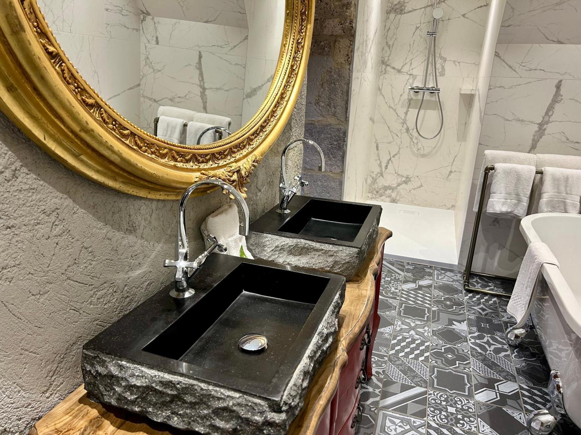 Chateau De La Rive - Suite Prestige - Chambre 2 Personnes Cruet Dış mekan fotoğraf